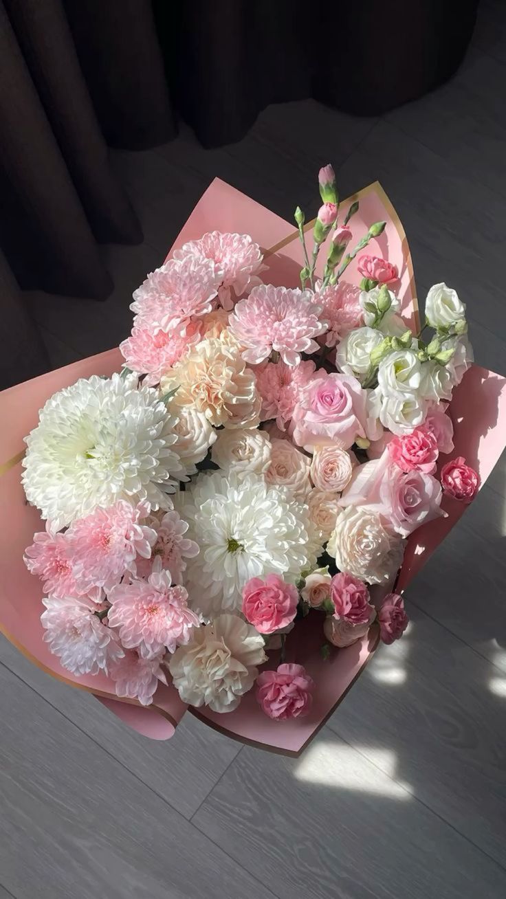 Mixed Bouquets – Buy with Delivery in Larnaca